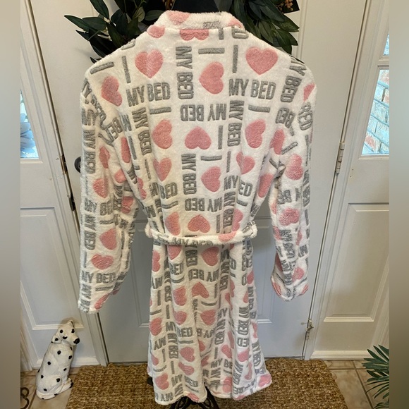 Girls NWT Em & Alfie Soft Fuzzy Bathrobe Robe I Love My Bed L - Picture 2 of 9